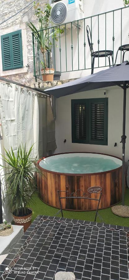 Villa Angie Old Town With Jacuzzi Split Extérieur photo