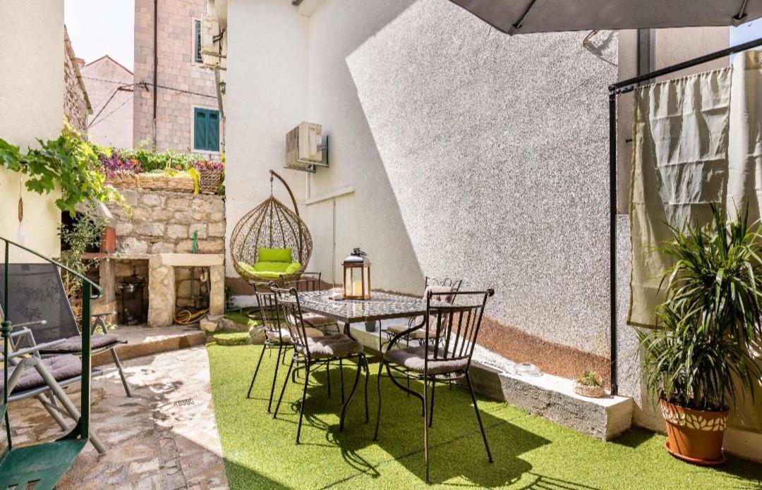 Villa Angie Old Town With Jacuzzi Split Extérieur photo
